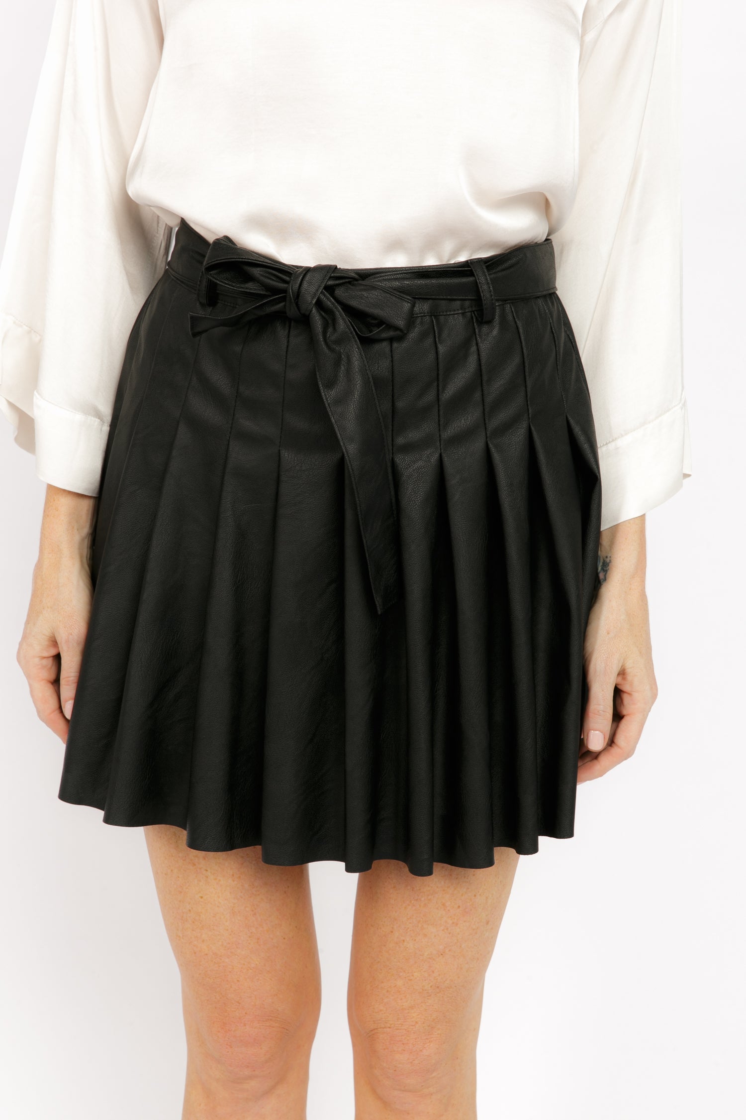 CLODET BLACK FAUX LEATHER SKIRT