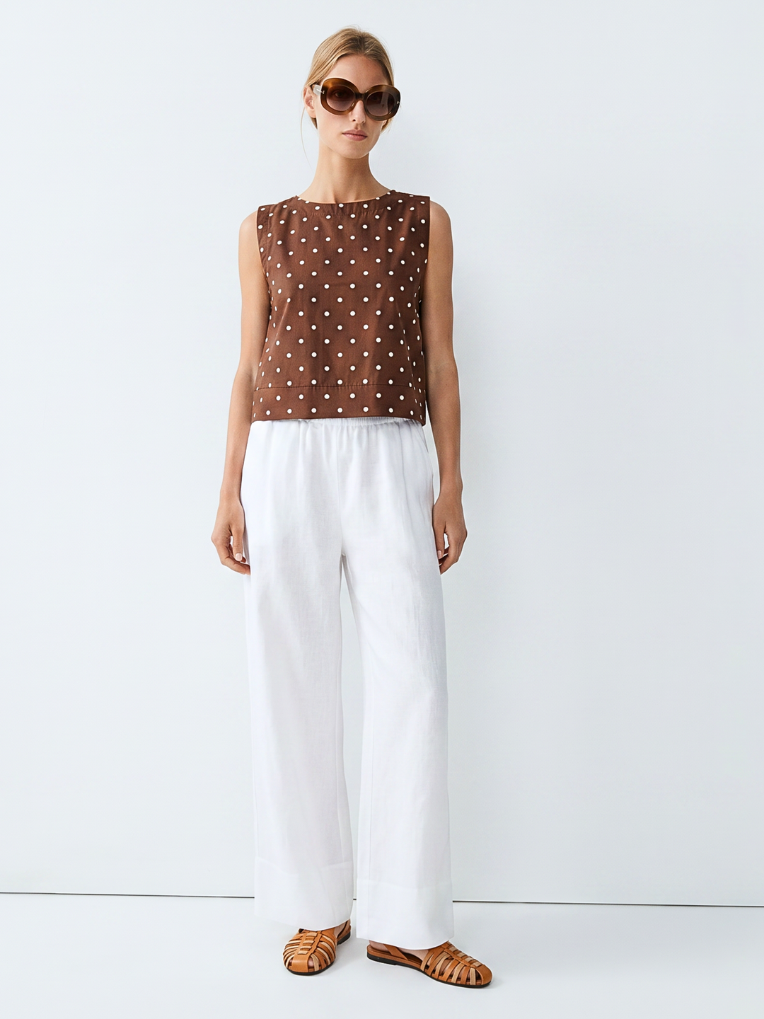 AGATHA CHIC SLEEVELESS TOP