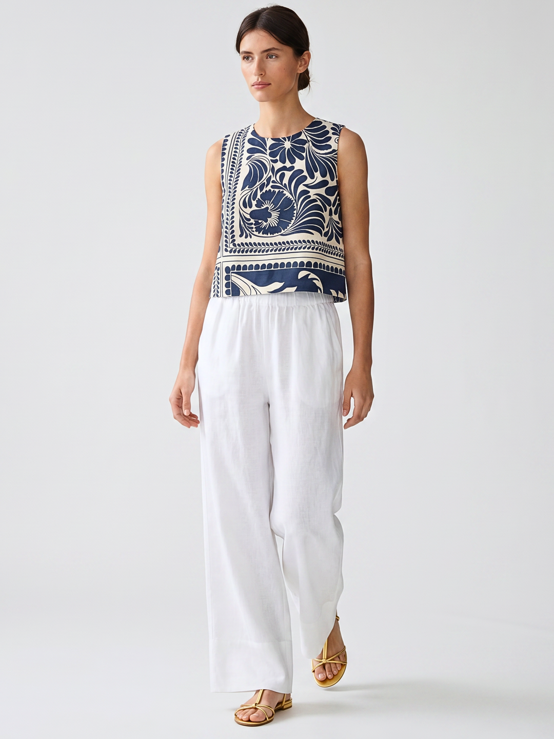 AGATHA CHIC SLEEVELESS TOP