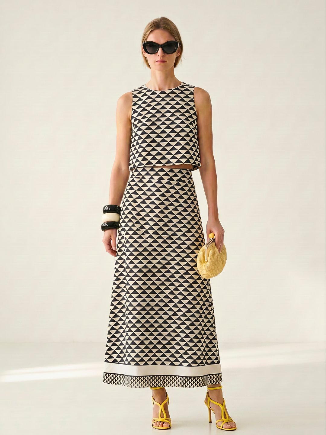 AGATHA CHIC SLEEVELESS TOP
