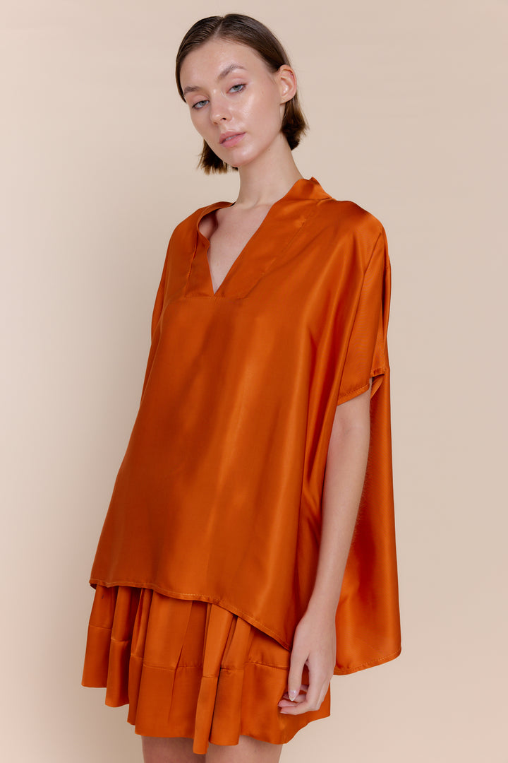 INEZ | Tops | essentials, FALL2024, gamegirl, NEW ARRIVALS, Satin, Short Sleeve, SOLIDS, Tops | shop-sofia