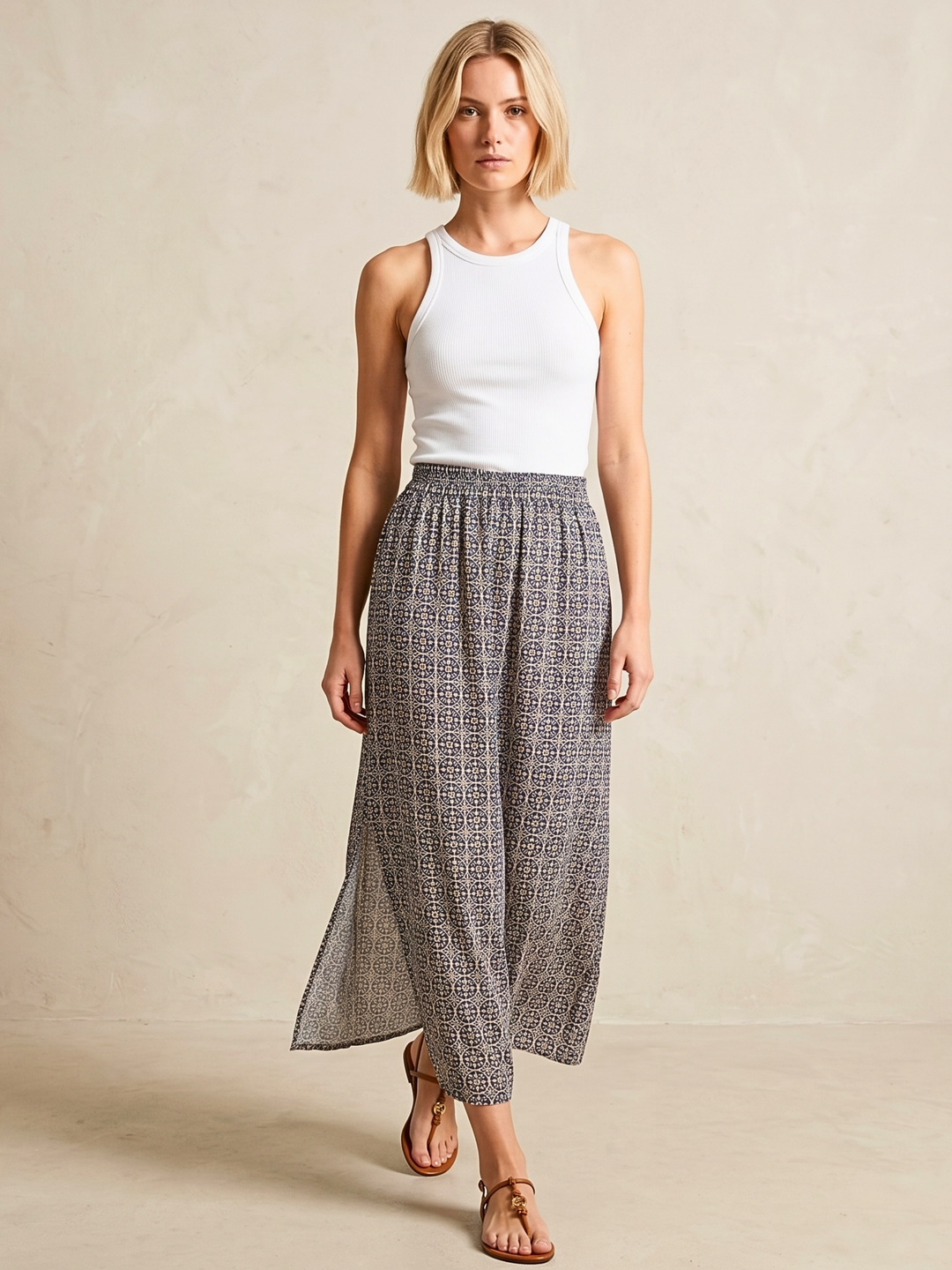 NAYA BREATHABLE SIDE-SLIT SKIRT