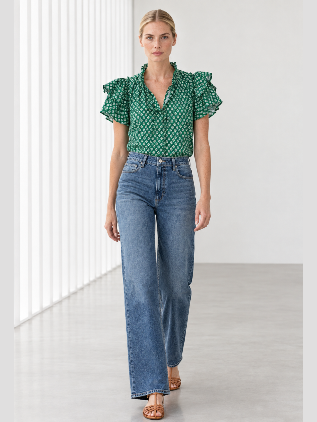 KATA RUFFLE FLUTTER-SLEEVE TOP